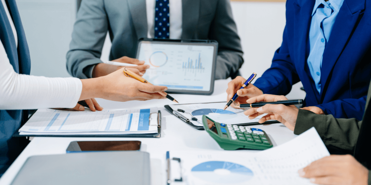 U.S. Technology and Finance Sectors Drive Market Momentum Amid AI Expansion and Startup Funding Rebound