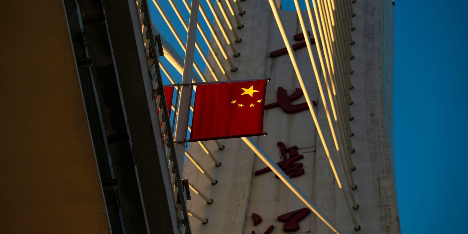 U.S. and China Resume Trade Talks Amid Ongoing Tensions