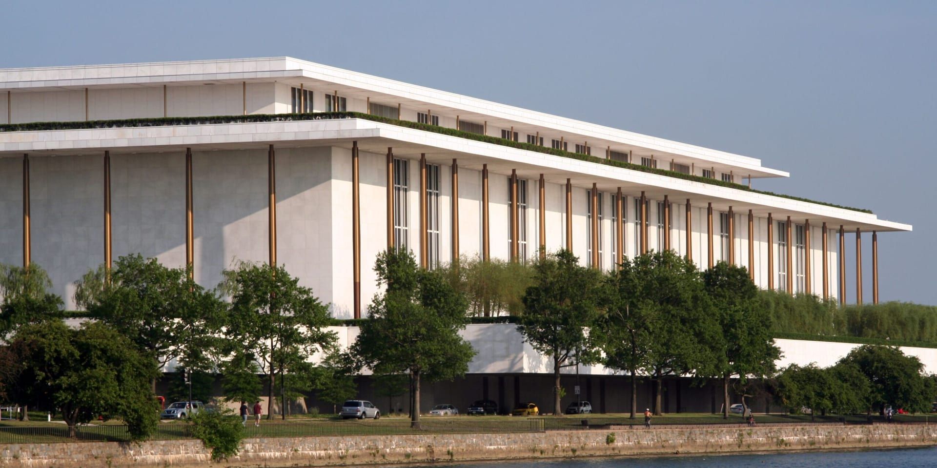 Kennedy Center Faces Backlash Over Political Overhaul