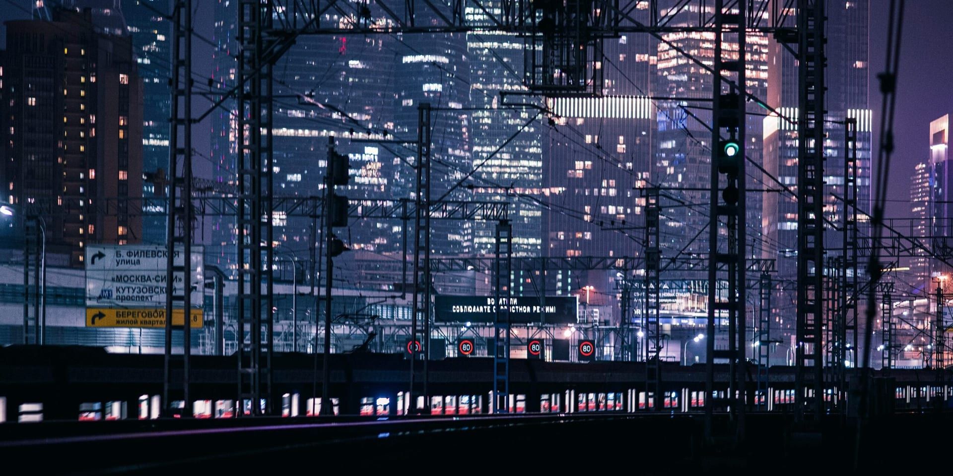Navigating Tech Resilience: Generative AI, Supply-Chain Diversification, and Trust in 2025