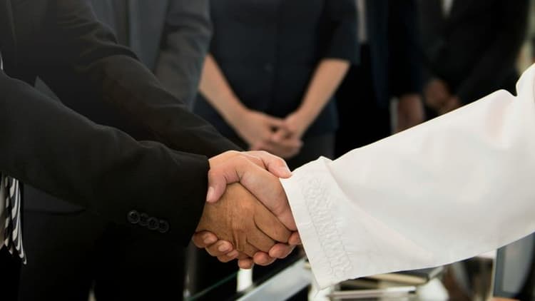 U.S. and EU Forge Landmark Trade Agreement, Boosting Economic Ties