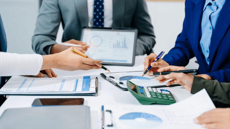 U.S. Technology and Finance Sectors Drive Market Momentum Amid AI Expansion and Startup Funding Rebound
