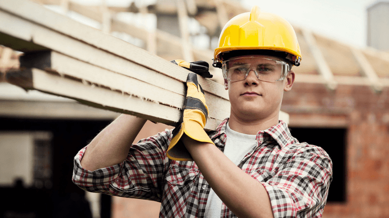 U.S. Homebuilder Confidence Edges Higher in August, but Housing Market Remains Under Pressure