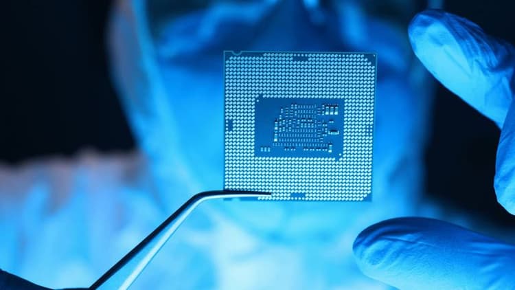 Micron Technology Accelerates AI Memory Production to Meet Growing Demand