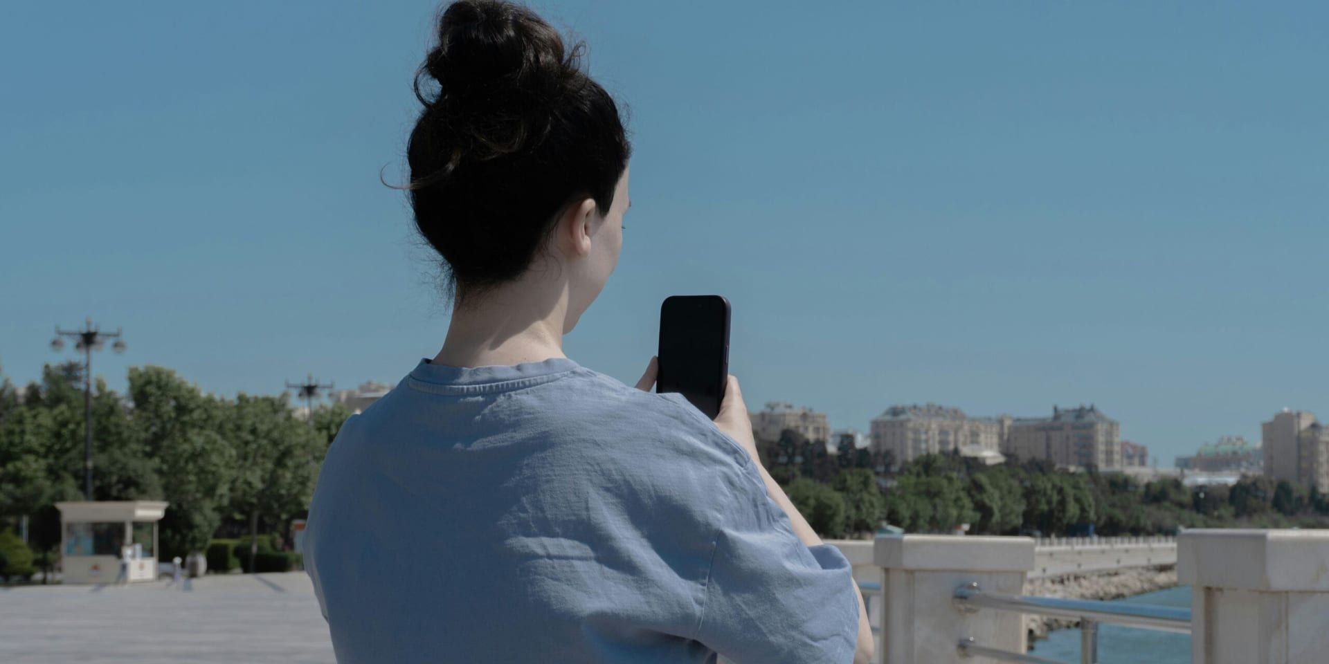 Tech Giants Gear Up for Record-Setting Summer with AI Innovations and 5G Expansion