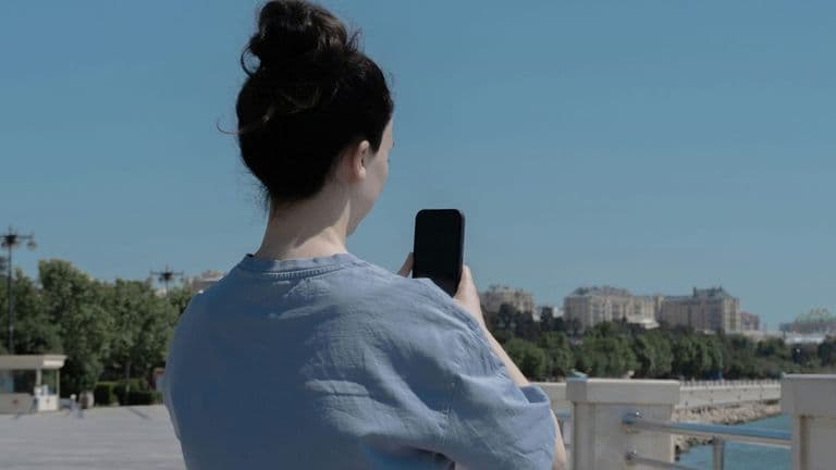 Tech Giants Gear Up for Record-Setting Summer with AI Innovations and 5G Expansion
