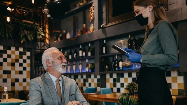 Senate Unanimously Approves ‘No Tax on Tips’ Act in Bipartisan Push for Tipped Worker Relief