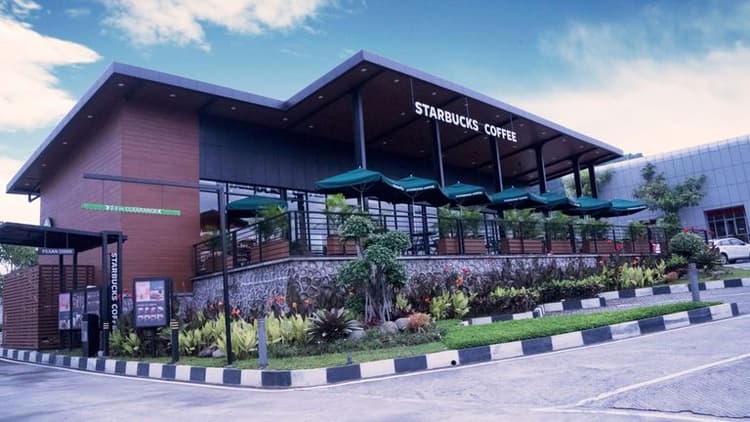 Starbucks Hosts Leadership Experience 2025 in Las Vegas to Empower Store Leaders
