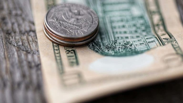 Federal Reserve Implements First Interest Rate Cut Since December 2024 Amid Economic Uncertainty
