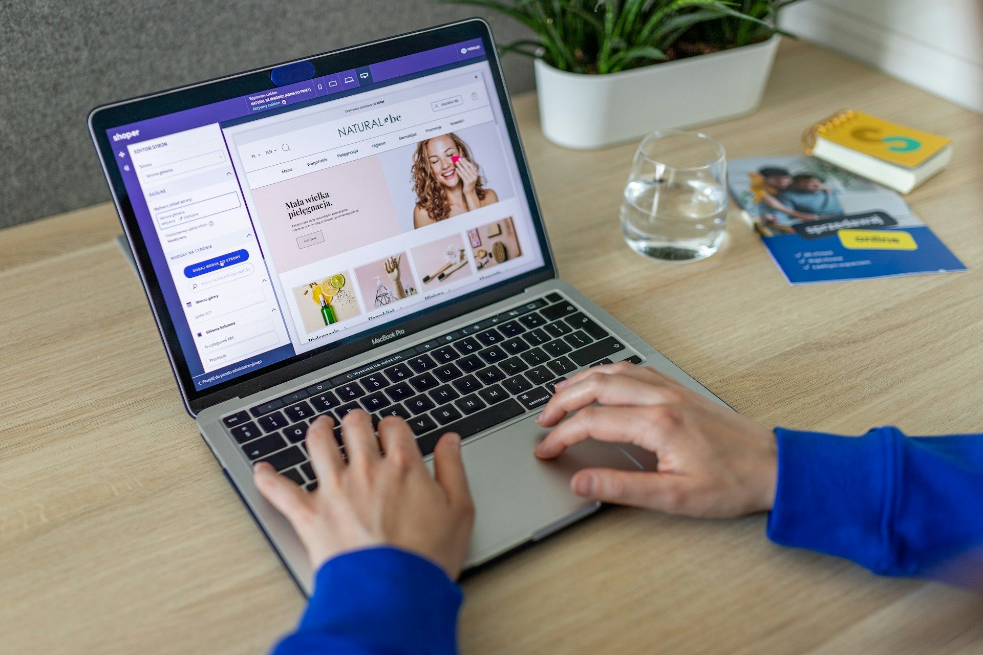Shoper Sllo94wes2m Unsplash
