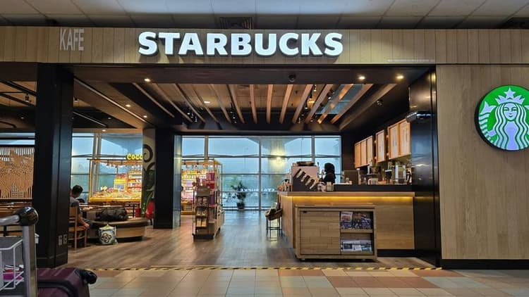 Starbucks Unveils Growth Strategy at 2026 Investor Day